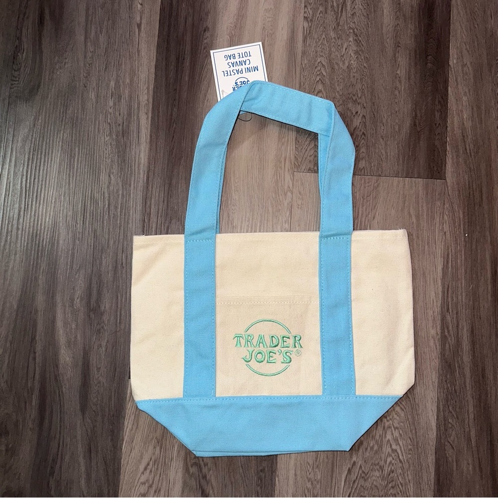 Trader Joe’s Baby Blue Pastel Mini Tote Bag Easter Basket Boat Purse Handbag